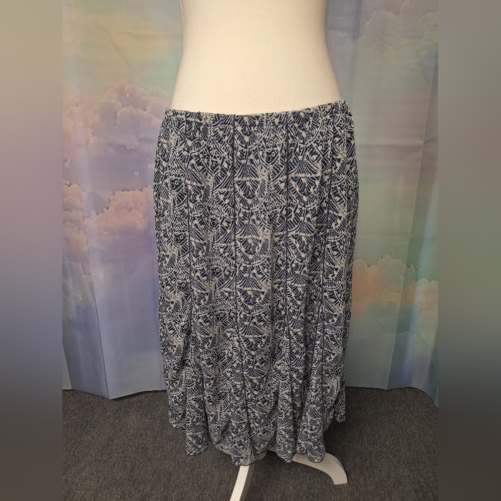 Elegant Blue and White Flowy Blow The Knee Patterned Skirt 14